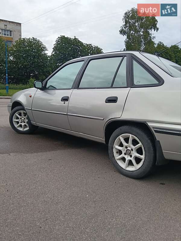 Седан Daewoo Nexia 2006 в Житомире