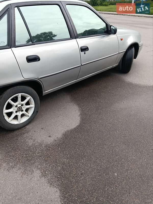 Седан Daewoo Nexia 2006 в Житомире
