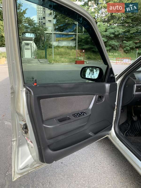 Седан Daewoo Nexia 2008 в Днепре