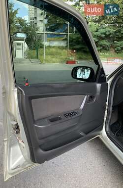Седан Daewoo Nexia 2008 в 