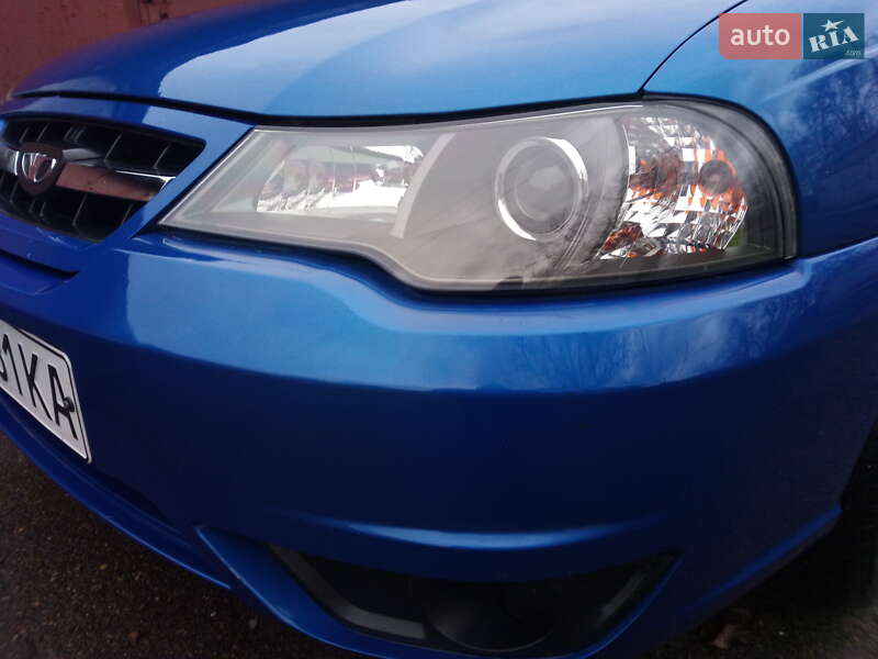 Седан Daewoo Nexia 2008 в Кривом Роге
