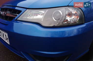 Седан Daewoo Nexia 2008 в 