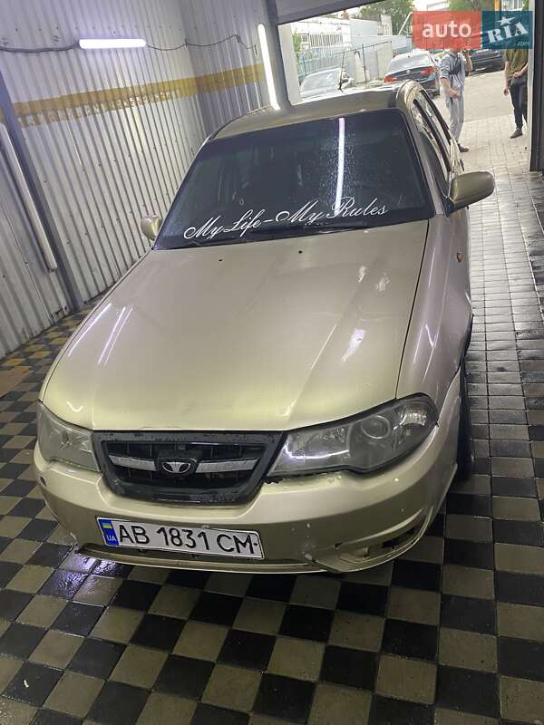 Седан Daewoo Nexia 2008 в 