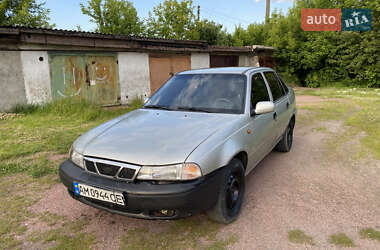 Седан Daewoo Nexia 2008 в 