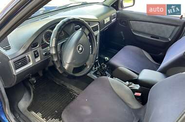 Седан Daewoo Nexia 2010 в 