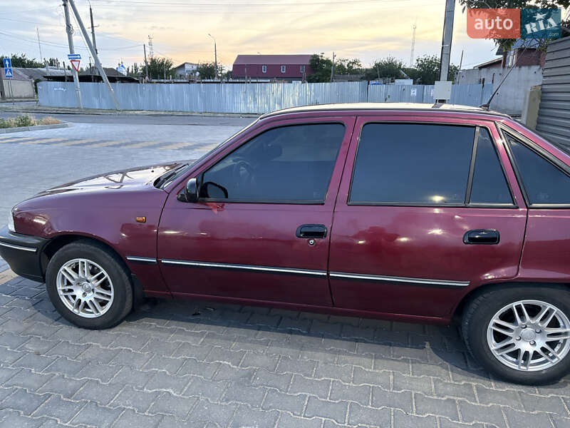 Седан Daewoo Nexia 2008 в Николаеве