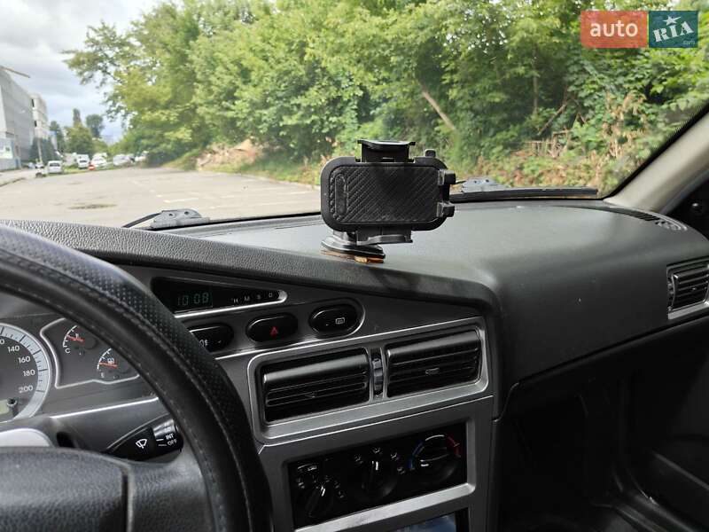 Седан Daewoo Nexia 2010 в Киеве фото 10 Седан Daewoo Nexia 2010 в Киеве