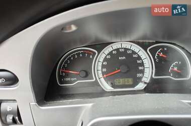 Седан Daewoo Nexia 2010 в 