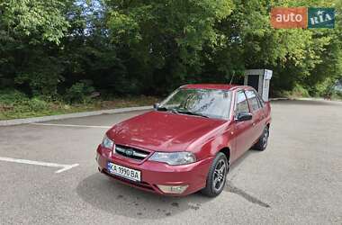Седан Daewoo Nexia 2010 в 