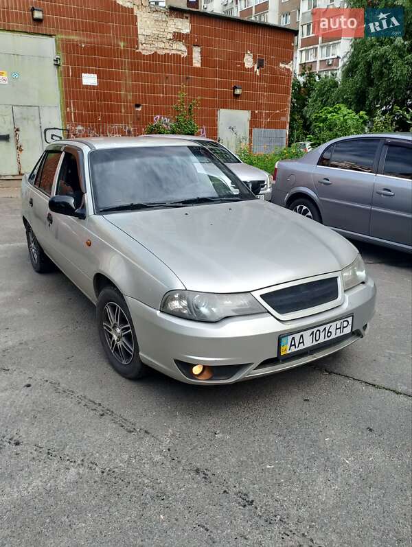 Седан Daewoo Nexia 2008 в Киеве фото Седан Daewoo Nexia 2008 в Киеве