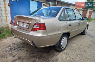 Седан Daewoo Nexia 2014 в 