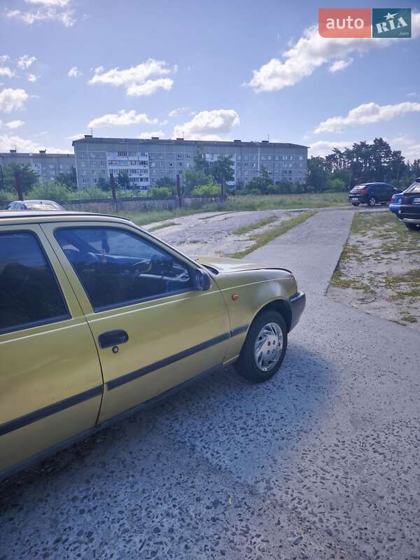 Седан Daewoo Nexia 2007 в Вараше