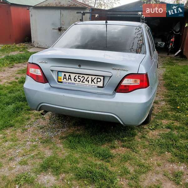 Седан Daewoo Nexia 2011 в Киеве