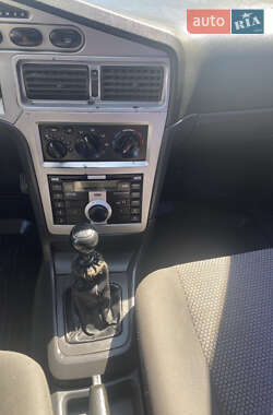 Седан Daewoo Nexia 2013 в 