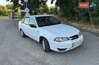 Седан Daewoo Nexia 2012 в Стрые