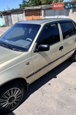 Седан Daewoo Nexia 2006 в 
