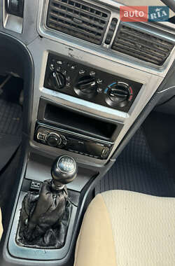 Седан Daewoo Nexia 2012 в 