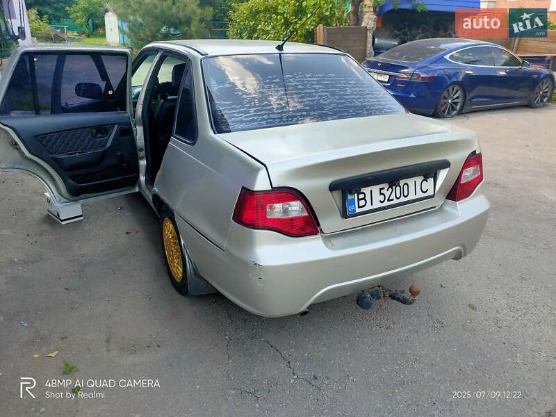 Седан Daewoo Nexia 2008 в Полтаве