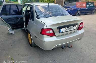 Седан Daewoo Nexia 2008 в 