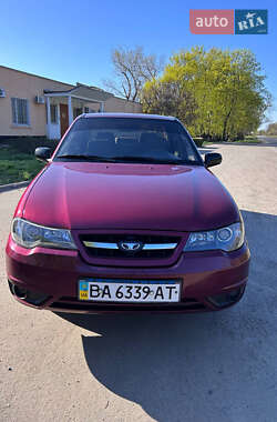 Седан Daewoo Nexia 2010 в 