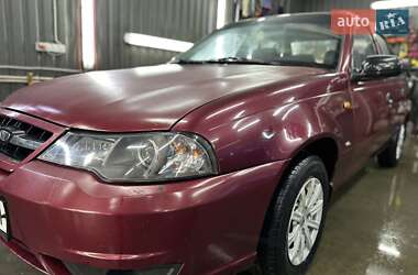 Седан Daewoo Nexia 2010 в 