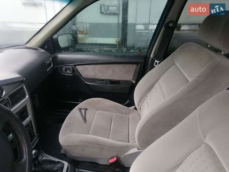 Седан Daewoo Nexia 2012 в Виннице