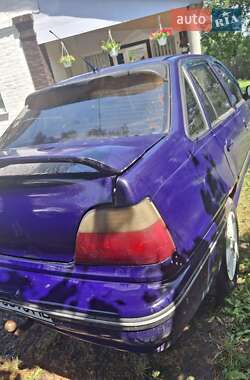 Седан Daewoo Nexia 2006 в 