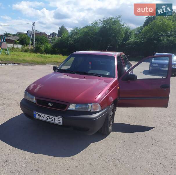 Седан Daewoo Nexia 2007 в Ровно