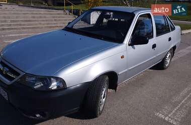 Седан Daewoo Nexia 2012 в Александрие