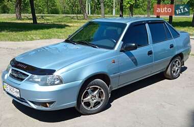 Седан Daewoo Nexia 2012 в 