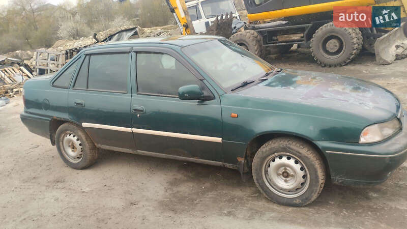 Седан Daewoo Nexia 1997 в Сокільниках