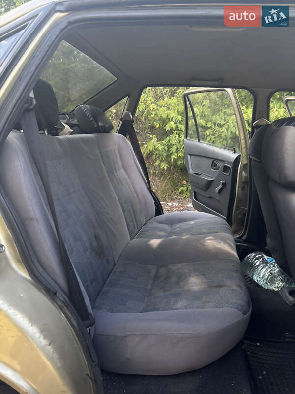 Седан Daewoo Nexia 2011 в Вишневом фото 7 Седан Daewoo Nexia 2011 в Вишневом