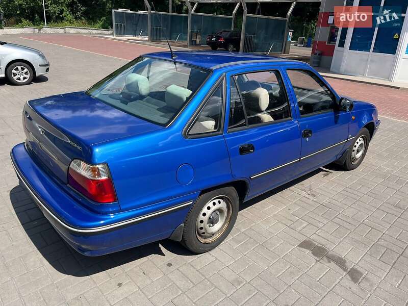 Седан Daewoo Nexia 2008 в Києві