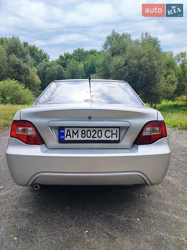 Седан Daewoo Nexia 2008 в Малине