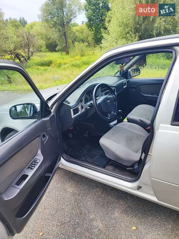 Седан Daewoo Nexia 2008 в Малине