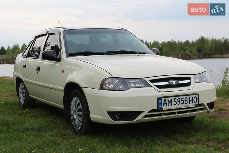Седан Daewoo Nexia 2012 в Коростене фото 4 Седан Daewoo Nexia 2012 в Коростене
