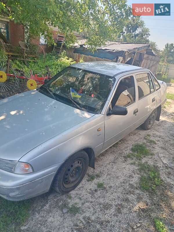 Седан Daewoo Nexia 1995 в Любаре