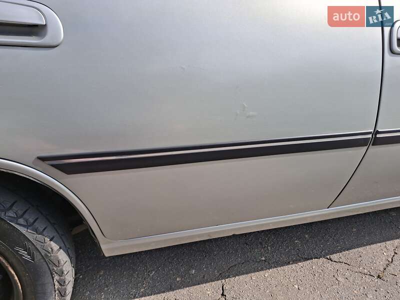 Седан Daewoo Nexia 2008 в Краснограде
