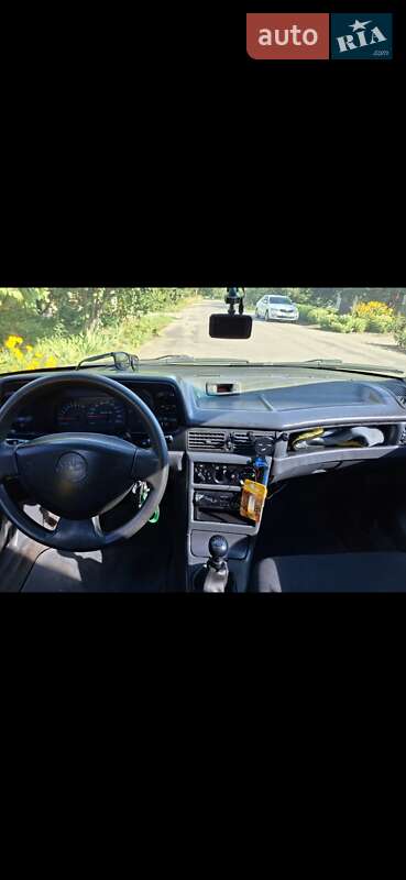 Седан Daewoo Nexia 2008 в Краснограде