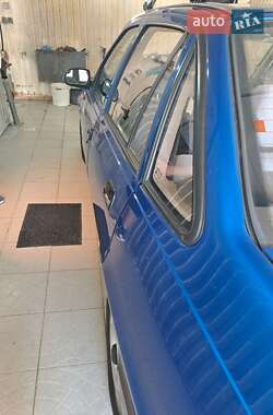 Седан Daewoo Nexia 2013 в Киеве