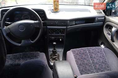 Седан Daewoo Nexia 2008 в 