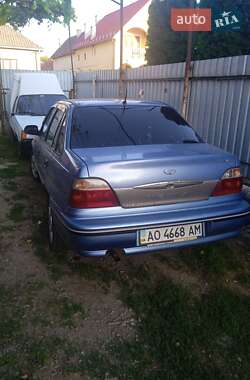 Седан Daewoo Nexia 2008 в 