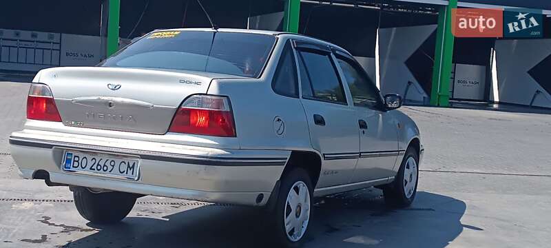 Седан Daewoo Nexia 2008 в Черновцах