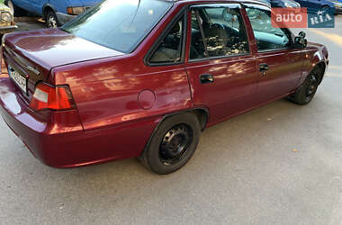 Седан Daewoo Nexia 2008 в 