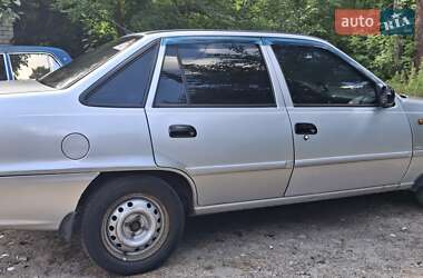 Седан Daewoo Nexia 2012 в 