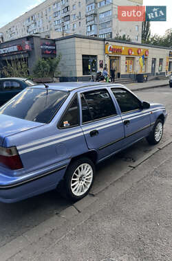 Седан Daewoo Nexia 2008 в 