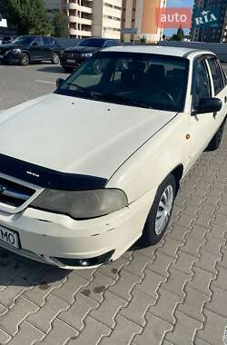 Седан Daewoo Nexia 2010 в 