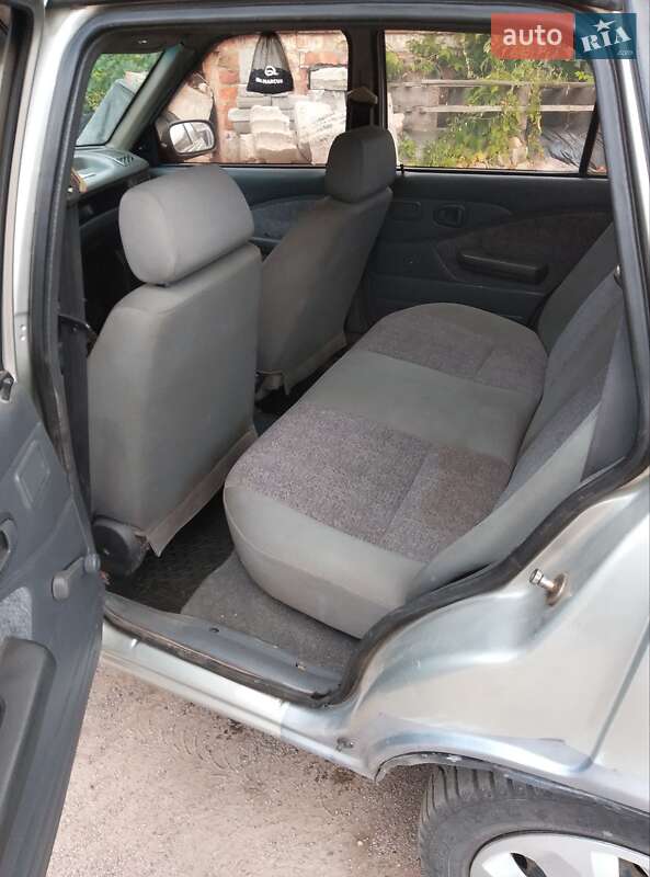 Седан Daewoo Nexia 2006 в Ромнах