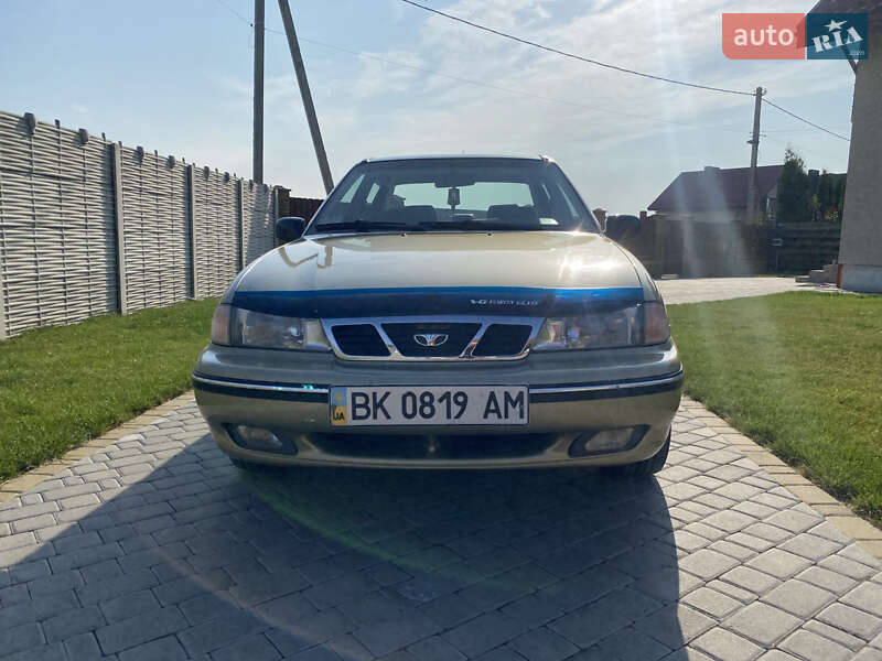 Седан Daewoo Nexia 2007 в Млинове