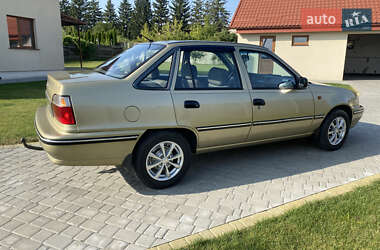 Седан Daewoo Nexia 2007 в 